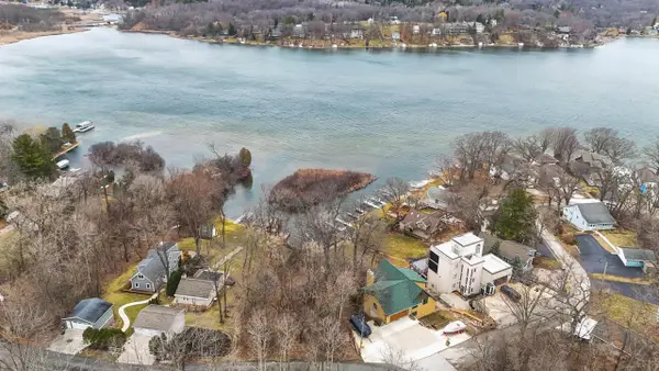 2164 WILMERS GROVE ROAD, Milwaukee, WI 53219