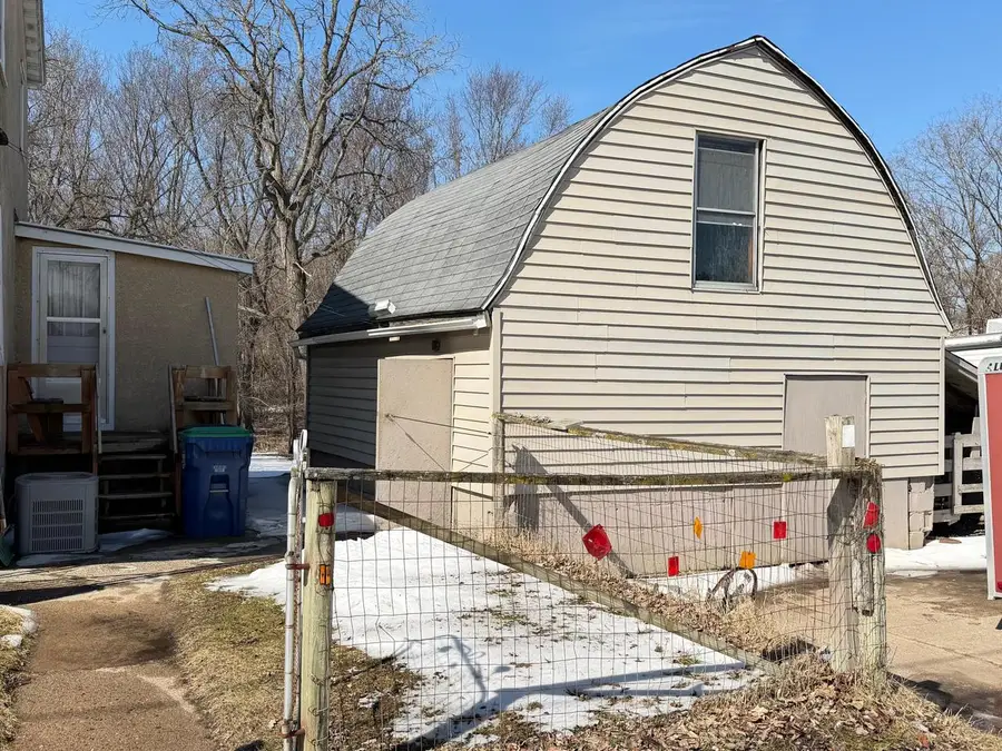 1821 Caroline STREET, La Crosse, WI 54603 - #2