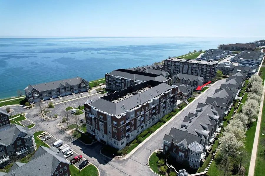 3870 S Lake DRIVE #1102, Saint Francis, WI 53235 - #2