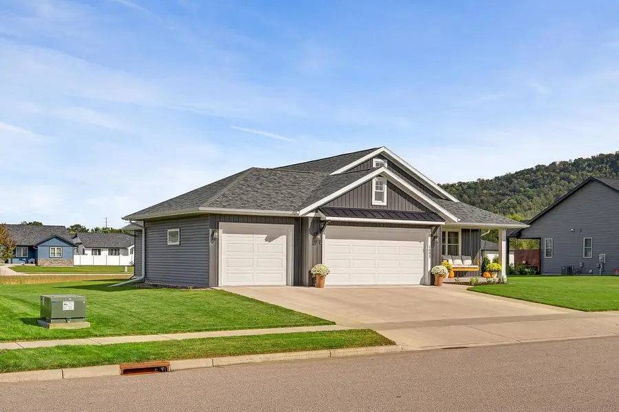 1605 Waxwing LANE, Holmen, WI 54636 - #3