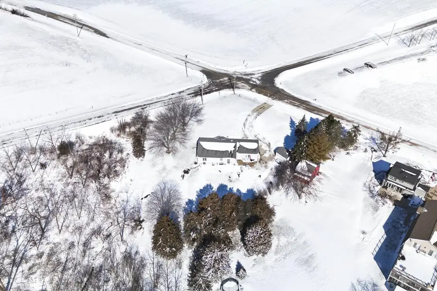 27741 Kramer ROAD, Waterford, WI 53185 - #2