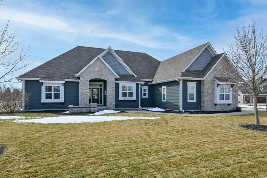 N65W15789 Fox Meadow DRIVE, Menomonee Falls, WI 53051 - #2