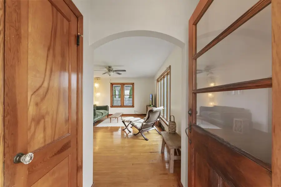 754 Summit AVENUE, Oconomowoc, WI 53066 - #2