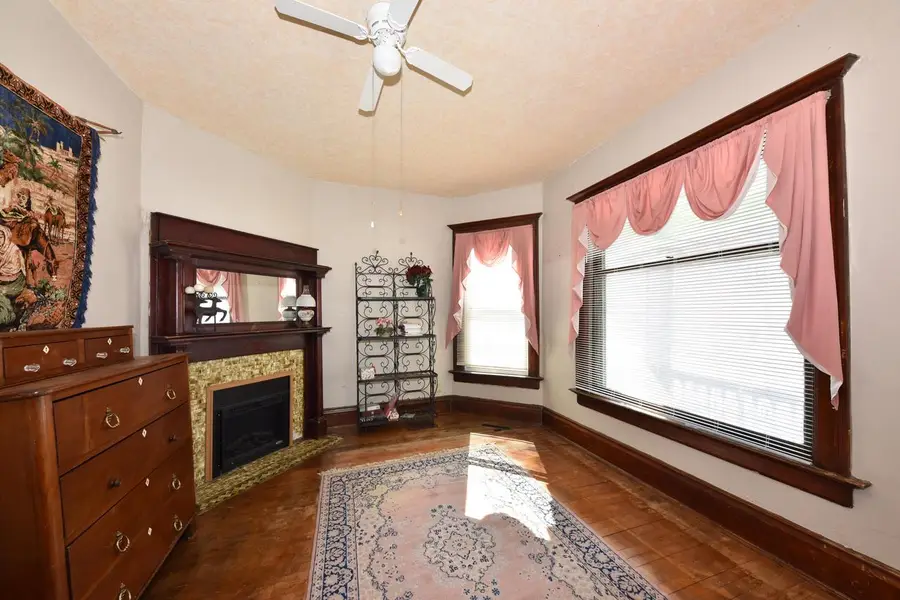 1016 N 29th STREET, Milwaukee, WI 53208 - #2