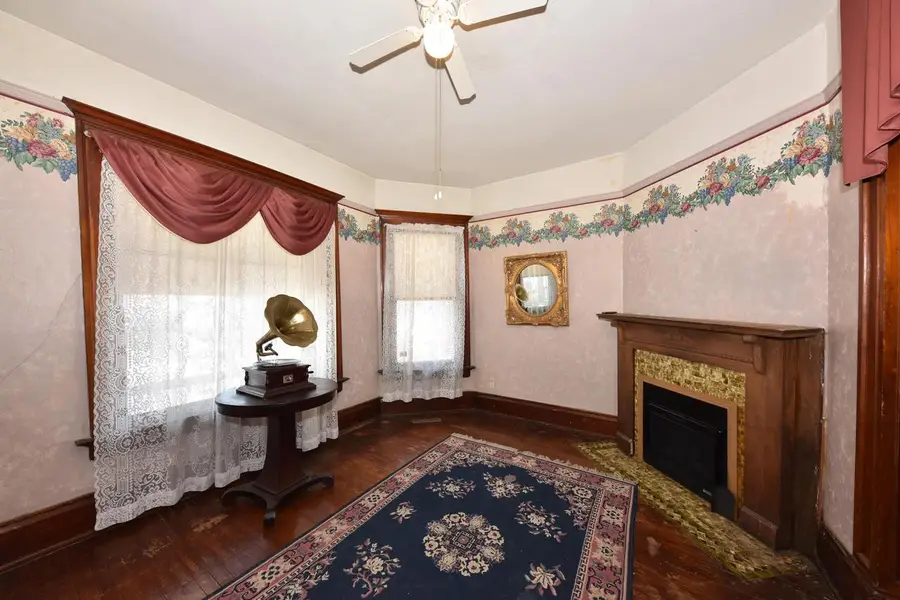 1016 N 29th STREET, Milwaukee, WI 53208 - #3