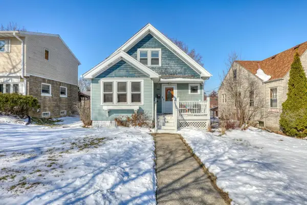 2141 S 87th STREET, West Allis, WI 53227