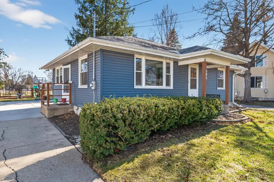 305 S Concord ROAD, Oconomowoc, WI 53066 - #2