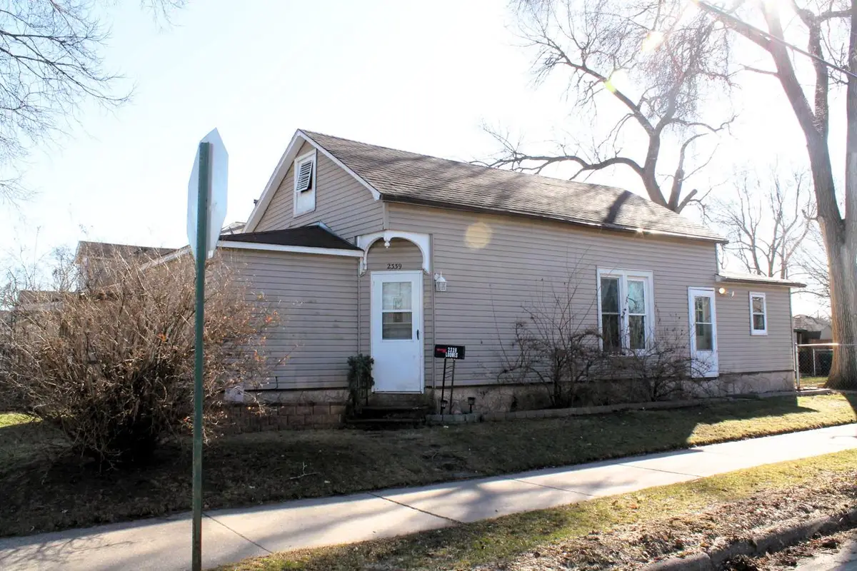 2339 Loomis STREET, La Crosse, WI 54603 - #1