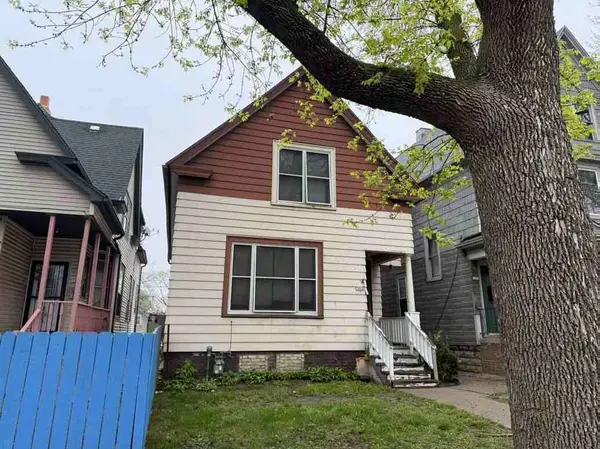 1302 S 21st STREET, Milwaukee, WI 53204