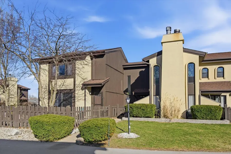 5270 Somerset LANE #S, Milwaukee, WI 53221 - #2