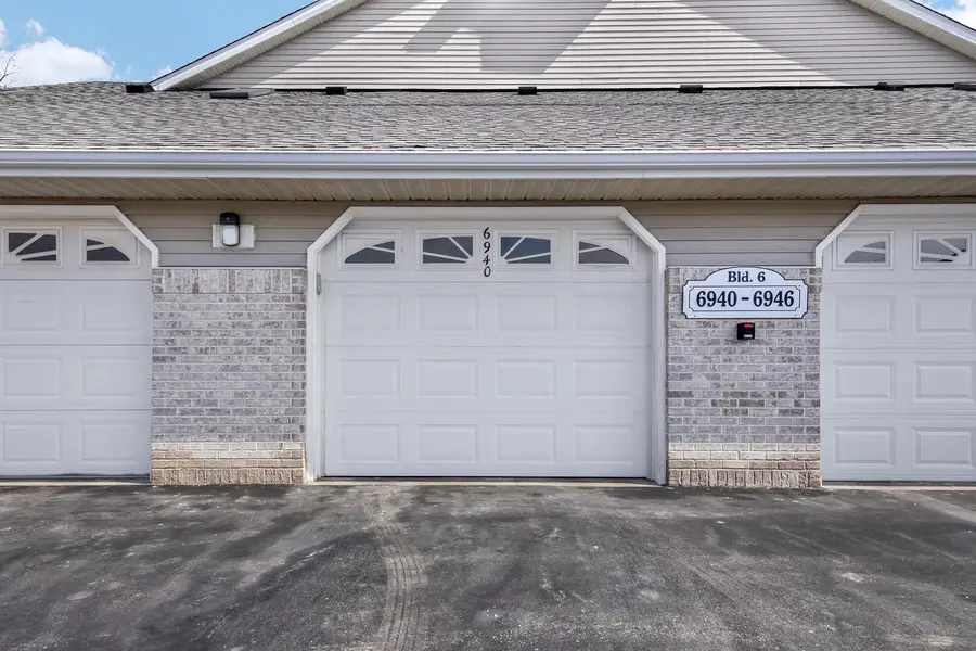 6940 S Rolling Meadows COURT, Oak Creek, WI 53154 - #2