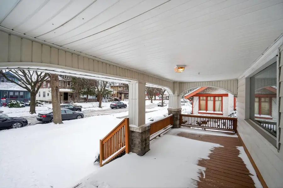 2927 N 40th STREET, Milwaukee, WI 53210 - #3