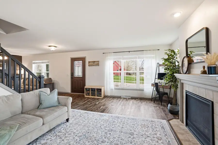 305 Skyland WAY, Deerfield, WI 53531 - #3