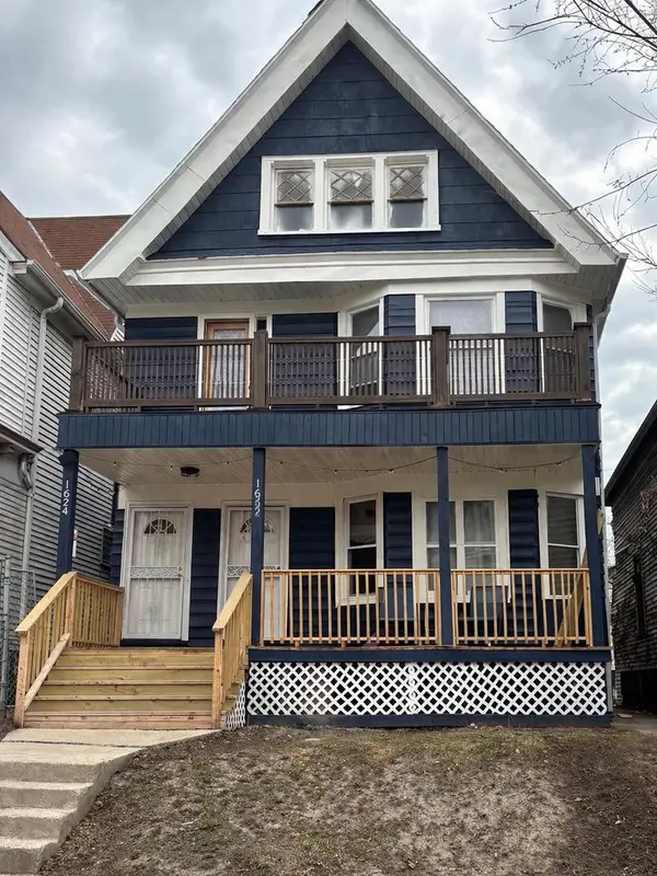 1622 N 37th STREET, Milwaukee, WI 53208