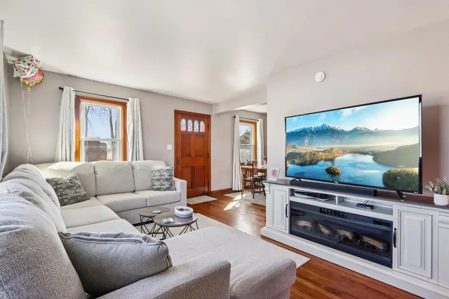 222 Hyde Park AVENUE, Waukesha, WI 53188 - #2