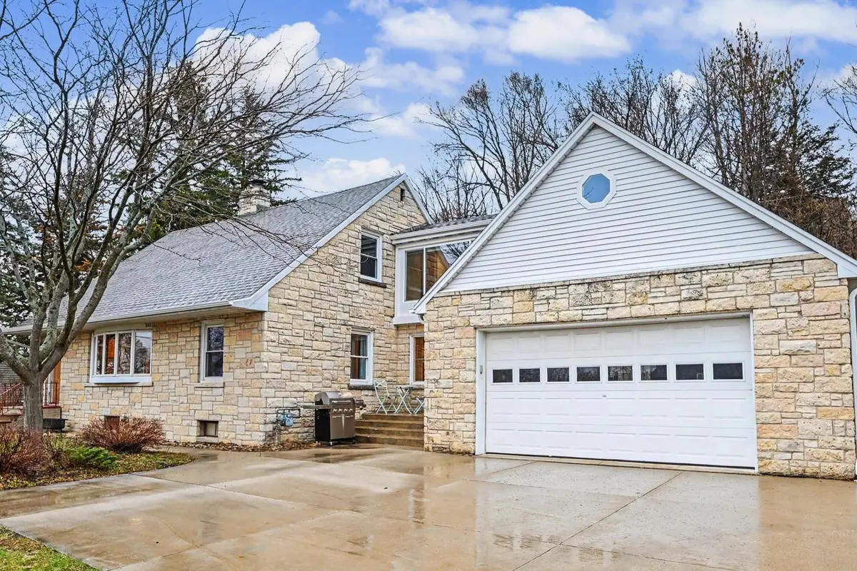 110 Polk STREET, Slinger, WI 53086 - #1