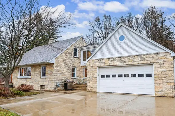 110 Polk STREET, Slinger, WI 53086