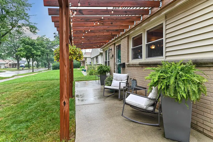 2834 S 57th STREET, Milwaukee, WI 53219 - #3