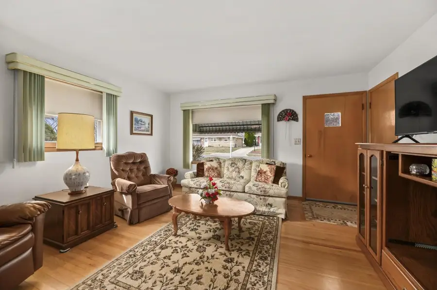 3386 S 78th STREET, Milwaukee, WI 53219 - #2