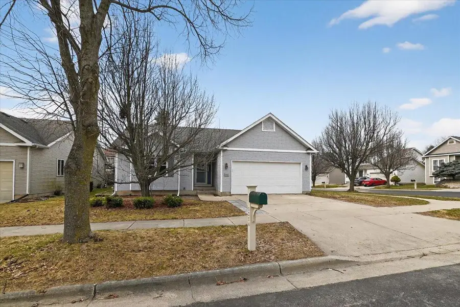 1214 Dayflower DRIVE, Madison, WI 53719 - #3