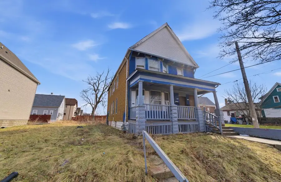 2463 W Chambers STREET, Milwaukee, WI 53206 - #2