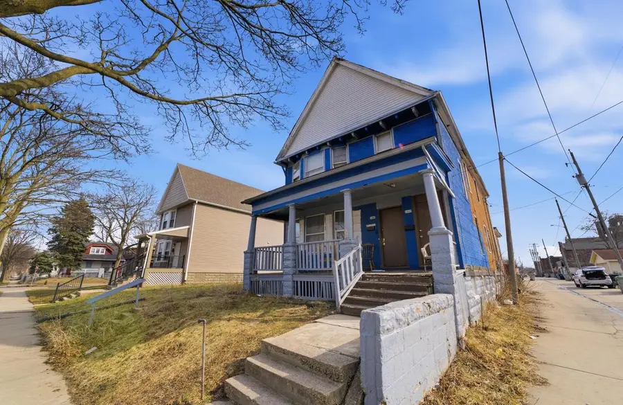 2463 W Chambers STREET, Milwaukee, WI 53206 - #3
