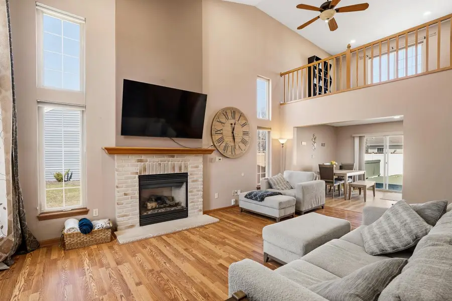 3533 Rivers Crossing DRIVE, Waukesha, WI 53189 - #2