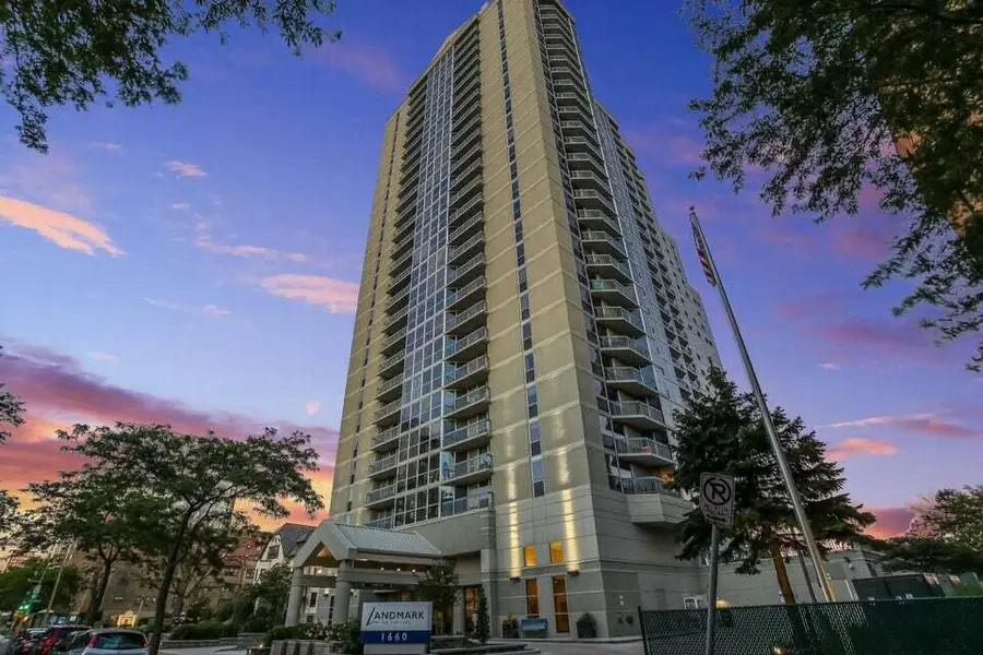 1660 N Prospect AVENUE #506, Milwaukee, WI 53202 - #2