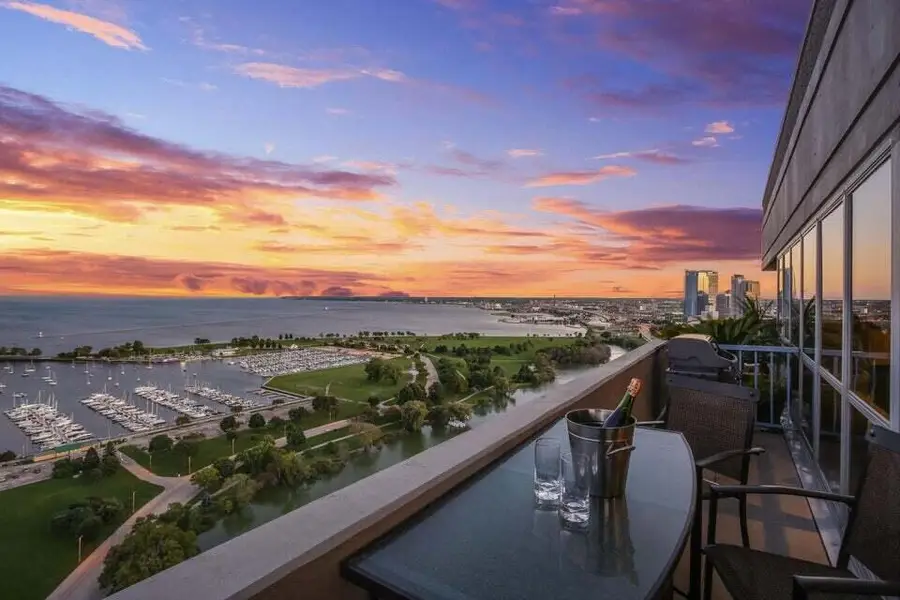 1660 N Prospect AVENUE #506, Milwaukee, WI 53202 - #3