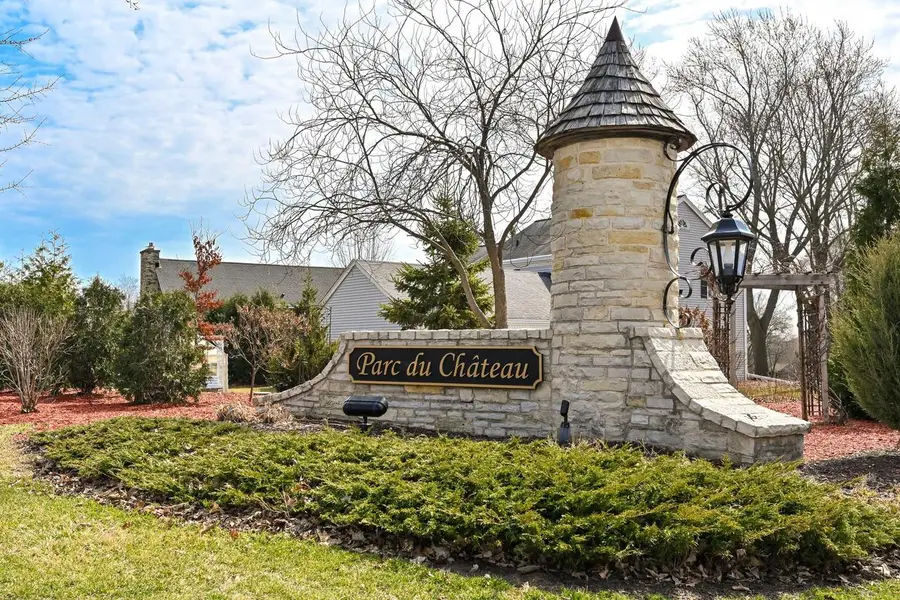 18220 Colline Vue BOULEVARD, Brookfield, WI 53045 - #2