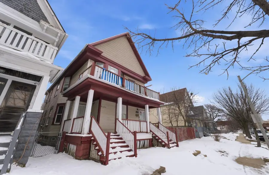 2631 N 33rd STREET #2633, Milwaukee, WI 53210 - #3