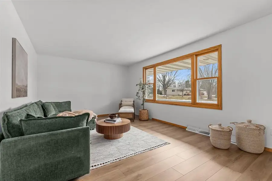 1764 Oakridge COURT, Menasha, WI 54952 - #2