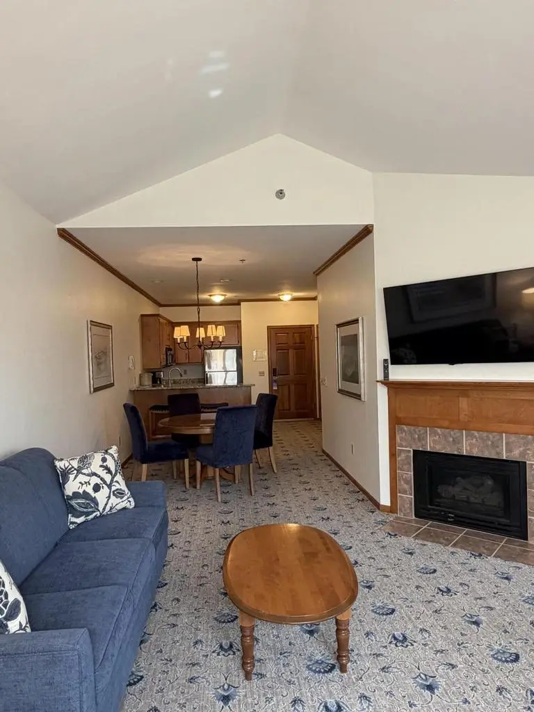 101 Osthoff AVENUE #387, Elkhart Lake, WI 53020 - #2