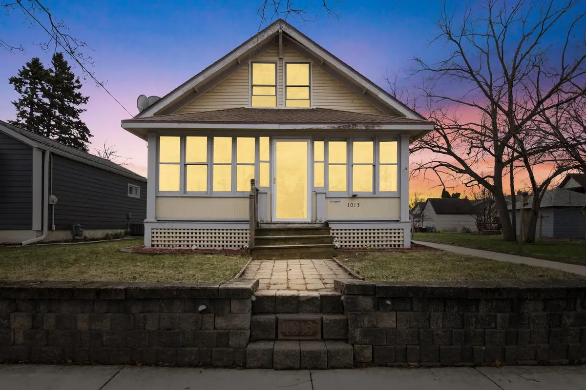 1013 Pearl STREET, Waukesha, WI 53186 - #1