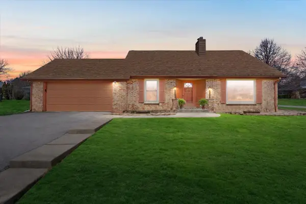 12640 W Wilbur DRIVE, New Berlin, WI 53151