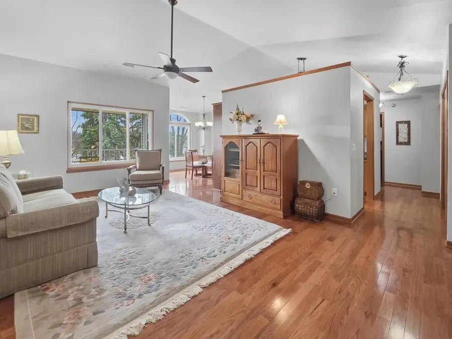 18125 W Wisconsin AVENUE #203, Brookfield, WI 53045 - #2