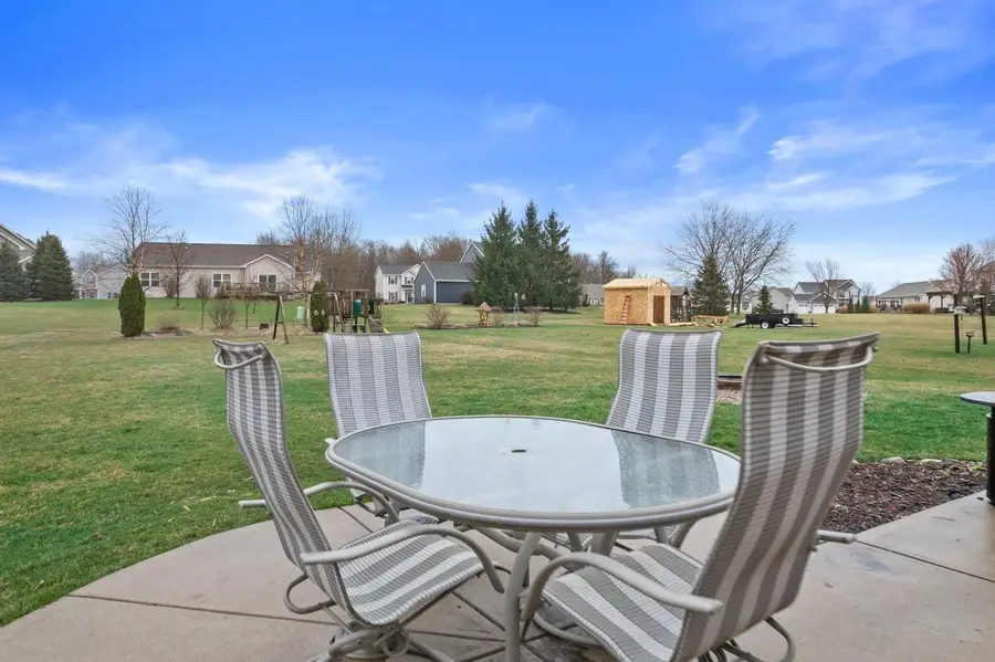 N7996 Woody LANE, Ixonia, WI 53036 - #2