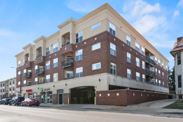 1619 N Farwell AVENUE #206, Milwaukee, WI 53202