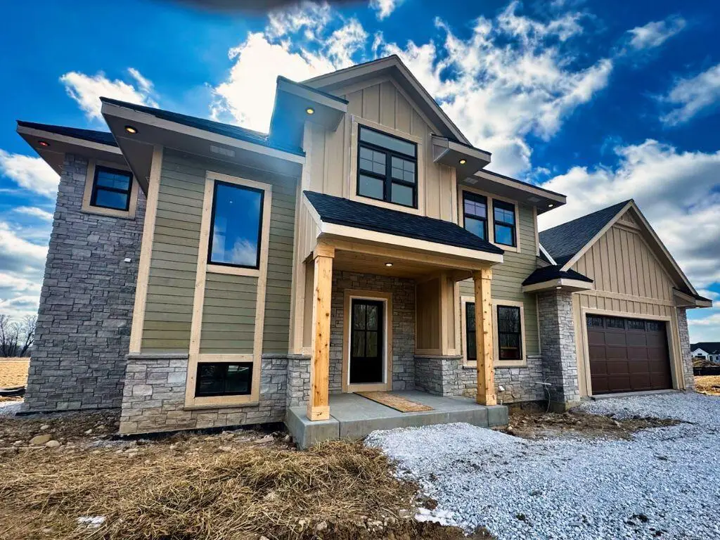 N66W21075 Sweet Clover DRIVE, Menomonee Falls, WI 53051 - #1