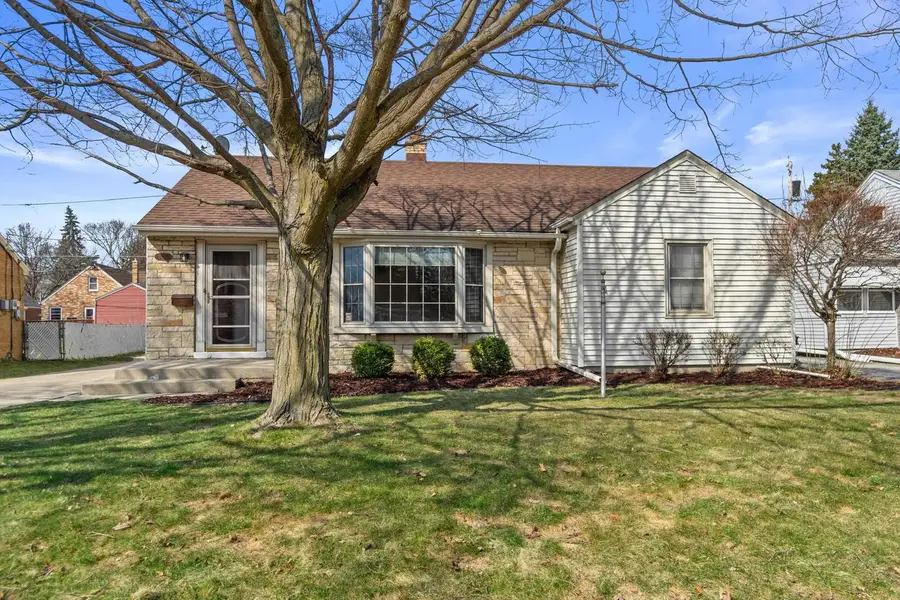 2459 S 82nd STREET, West Allis, WI 53219 - #2