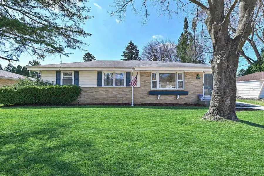 6383 W Darnel AVENUE, Brown Deer, WI 53223 - #2