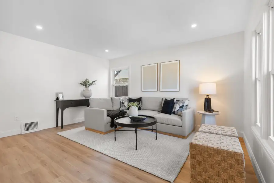 483 E Morgan AVENUE, Milwaukee, WI 53207 - #3