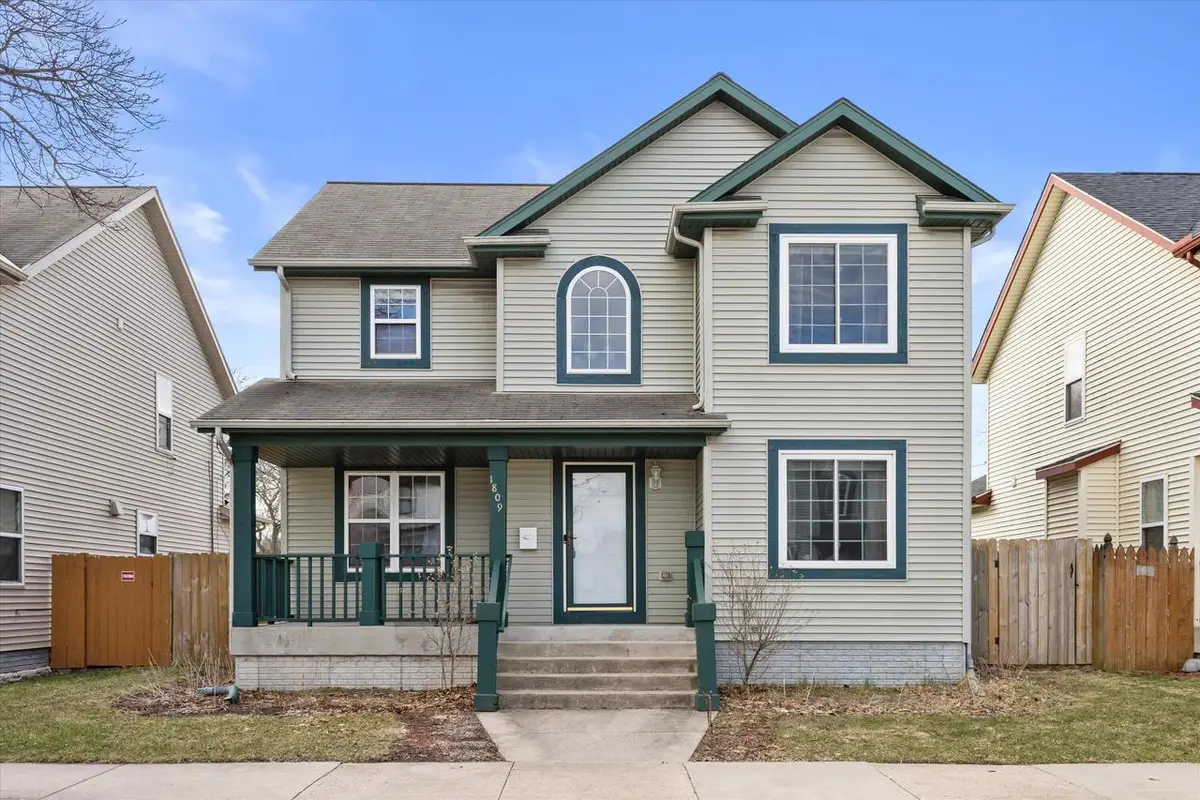 1809 W Wright STREET, Milwaukee, WI 53206 - #1