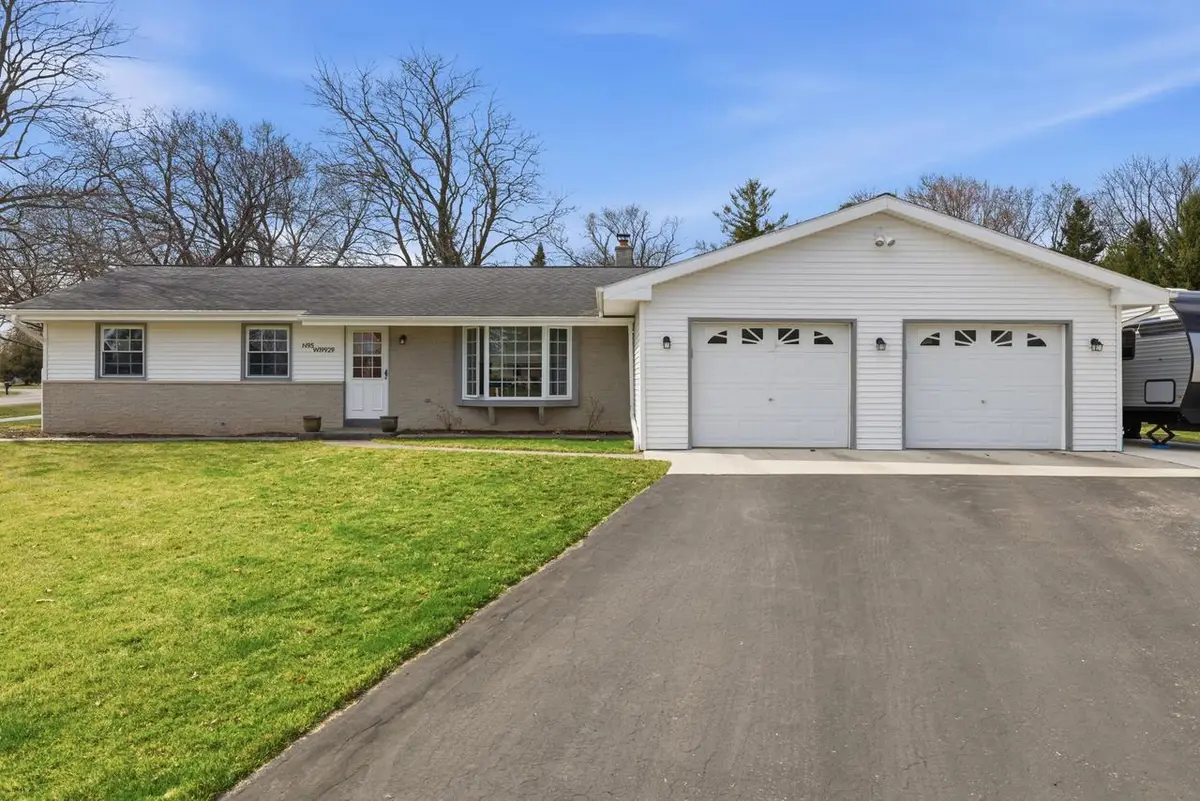 N95W19929 Marson COURT, Menomonee Falls, WI 53051 - #1