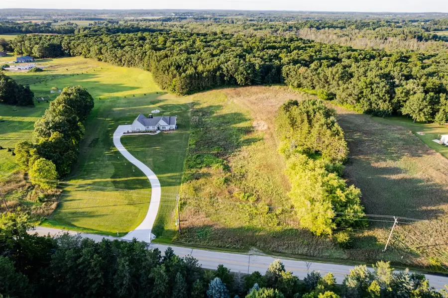 1980 PARADISE DRIVE, West Bend, WI 53095 - #3