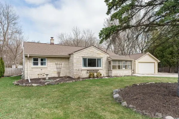 10506 W Grange AVENUE, Hales Corners, WI 53130