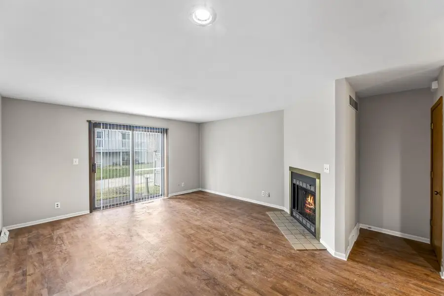 805 S Imperial DRIVE, Hartland, WI 53029 - #3