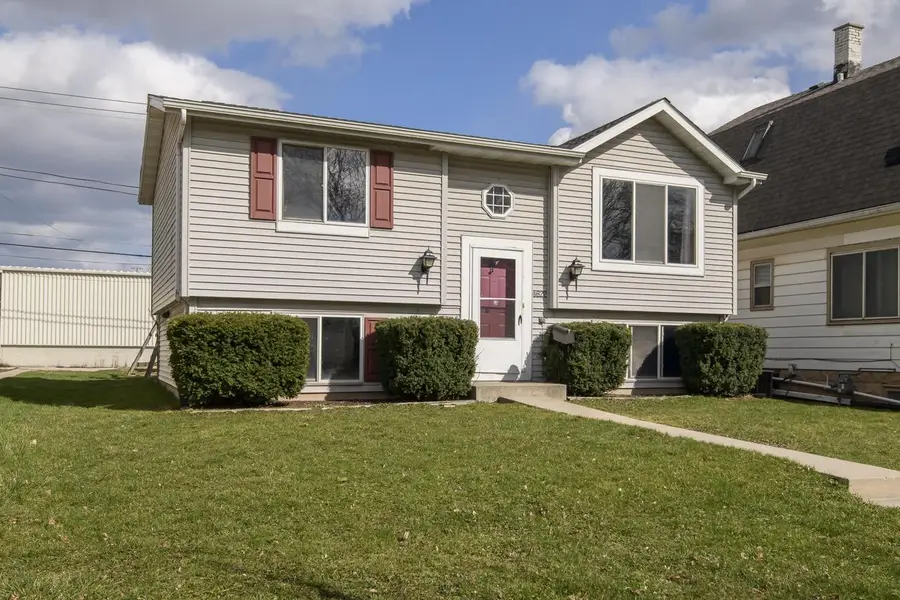 4622 N 125th STREET, Butler, WI 53007 - #2