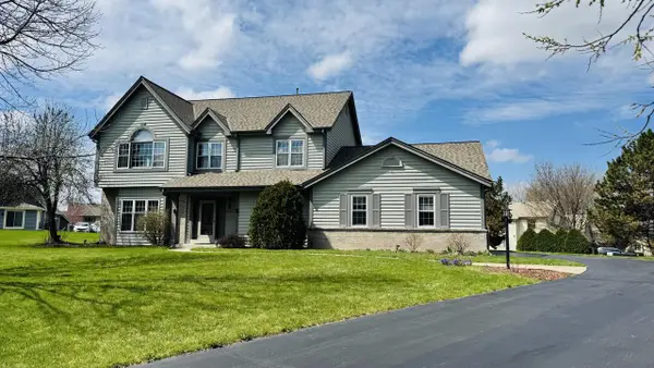 19560 Edmonton COURT, Brookfield, WI 53045