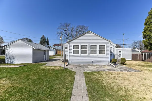 2917 S 67th STREET, Milwaukee, WI 53219